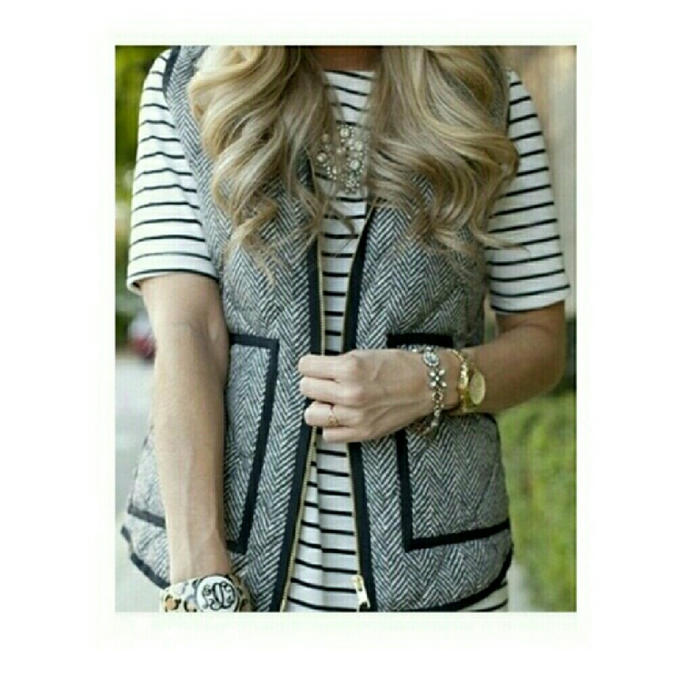 ✨Herringbone Puffer Vest✨
